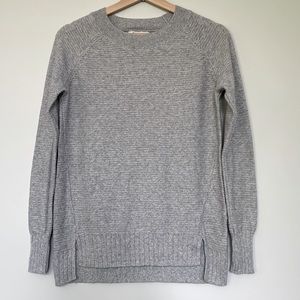 Old Navy Sweater light grey. Size XS
